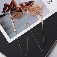 Load image into Gallery viewer, 1PCs Women Fashion Pearls Sunglasses Chains Gold Eyeglasses Chains Sunglasses Holder Necklace Eyewear Retainer Accessories