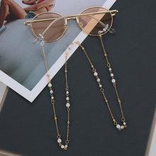 Load image into Gallery viewer, 1PCs Women Fashion Pearls Sunglasses Chains Gold Eyeglasses Chains Sunglasses Holder Necklace Eyewear Retainer Accessories