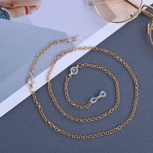 Load image into Gallery viewer, 1PCs Women Fashion Pearls Sunglasses Chains Gold Eyeglasses Chains Sunglasses Holder Necklace Eyewear Retainer Accessories