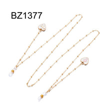 Load image into Gallery viewer, 1PCs Women Fashion Pearls Sunglasses Chains Gold Eyeglasses Chains Sunglasses Holder Necklace Eyewear Retainer Accessories