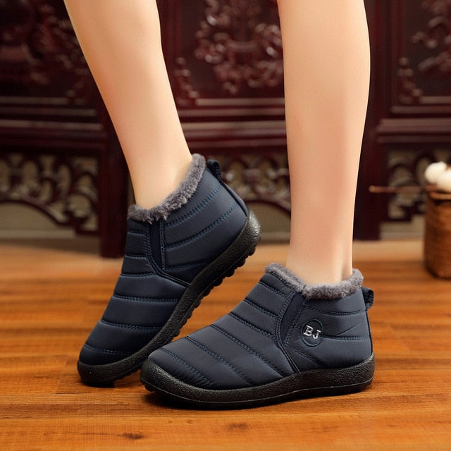 2020 Waterproof Women Winter Shoes Plus Size 45 Couple Snow Boots Women Shoes Antiskid Bottom Keep Warm Mother Casual Boots